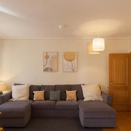 Flh Wooden Spacious *