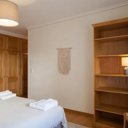 Flh Wooden Spacious Lägenhet *